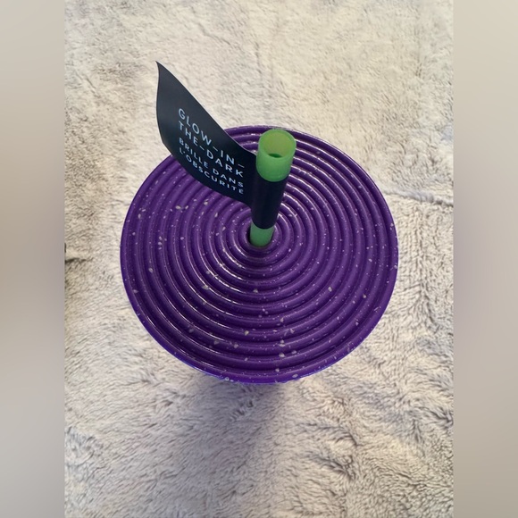 ❌SOLD❌ STARBUCKS HALLOWEEN 2024 TUMBLER KEYCHAIN BUNDLE PURPLE GLOW BLACK SLIME - Picture 7 of 14